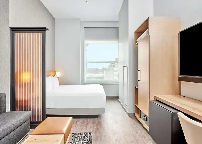 Hyatt Place Medical/university District 4*
